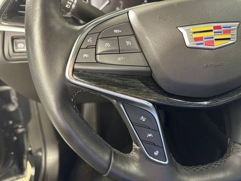 Used 2022 Cadillac XT5 Premium Luxury image 15