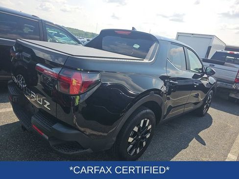 Used 2025 Hyundai Santa Cruz SE FWD image 2