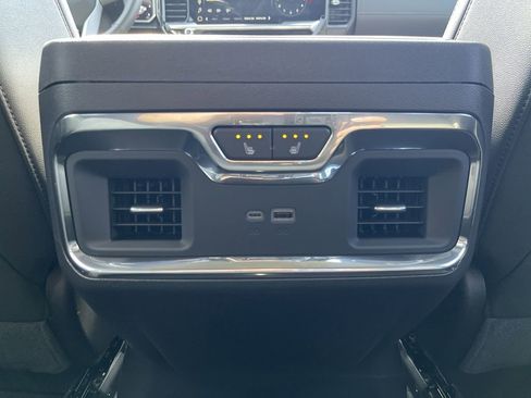 New 2026 GMC Sierra 1500 SLT w/ SLT Premium Plus Package AWD/4WD image 22