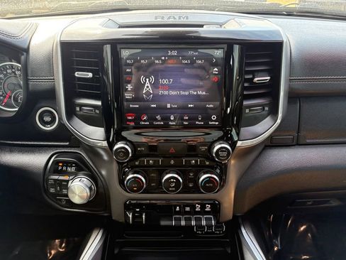 Used 2020 RAM 1500 Laramie AWD/4WD image 25