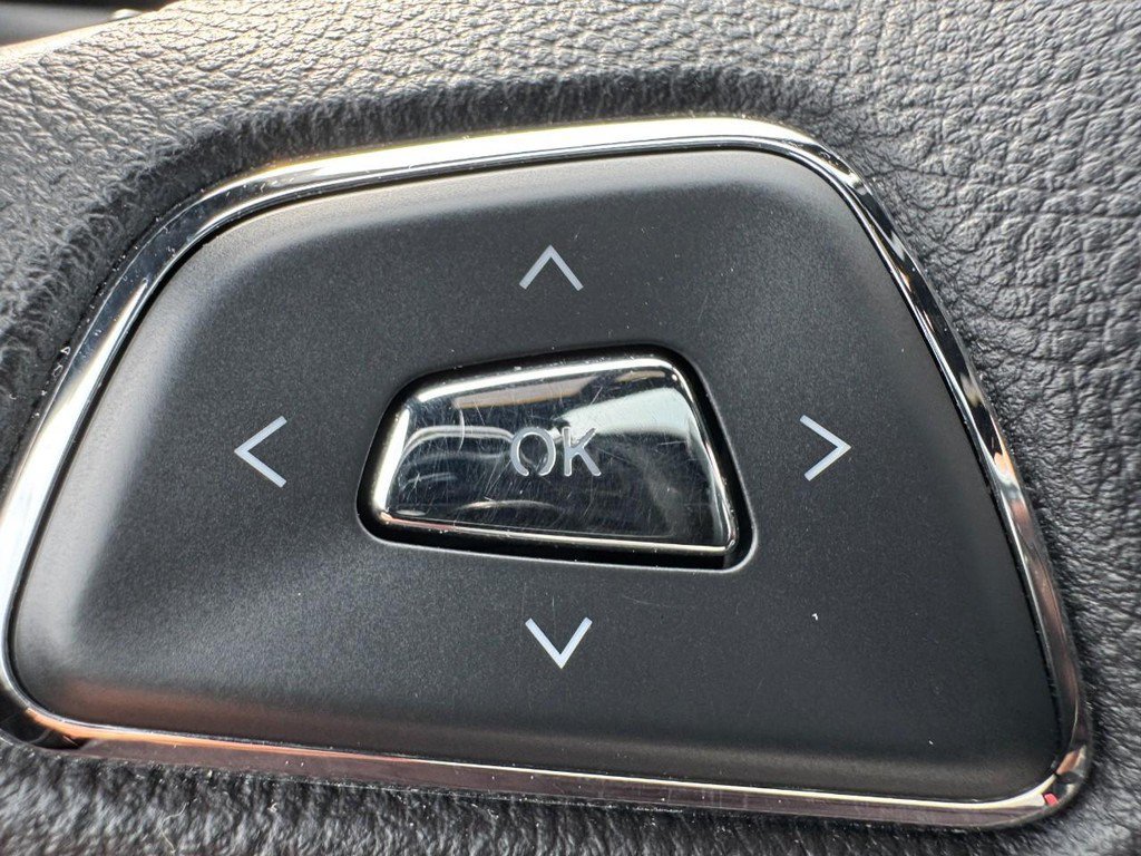 Used 2017 Lincoln MKC Reserve FWD image 17