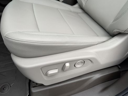 New 2026 GMC Sierra 1500 SLT w/ SLT Premium Plus Package image 21