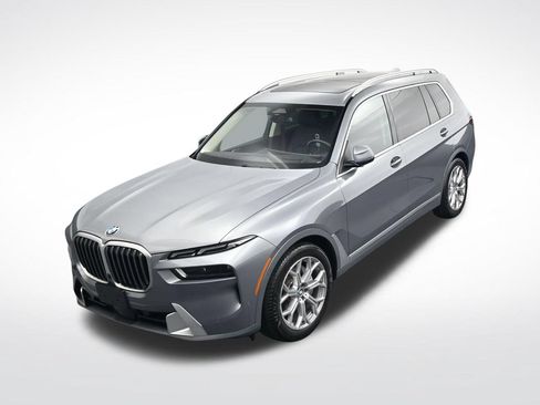 Used 2023 BMW X7 xDrive40i w/ Parking Assistance Package AWD/4WD image 30