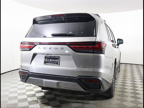 Used 2023 Lexus LX 600 4WD w/ Appearance Package image 5
