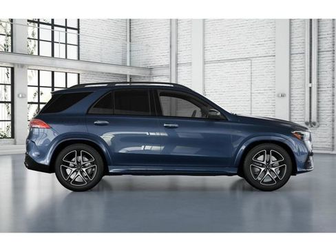 New 2026 Mercedes-Benz GLE 53 AMG 4MATIC image 2