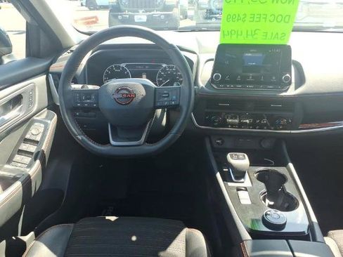 Certified 2025 Nissan Rogue SV w/ Rock Creek Premium Package AWD/4WD image 9