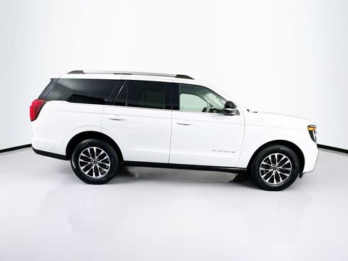 Used 2025 Ford Expedition Platinum AWD/4WD image 11