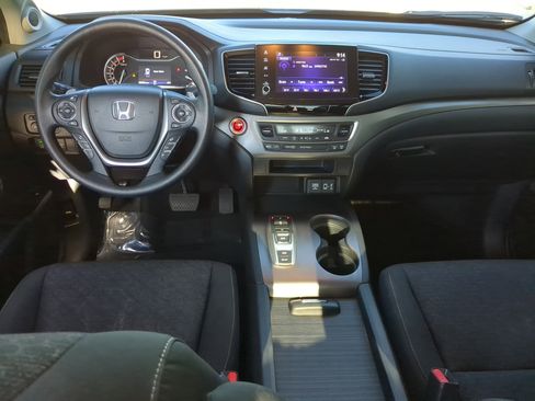 Used 2023 Honda Ridgeline Sport image 14