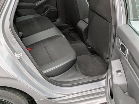 Used 2022 Honda Civic Sport image 14