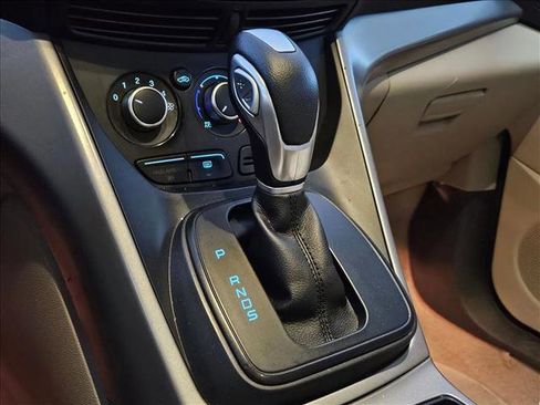 Used 2015 Ford Escape SE image 11