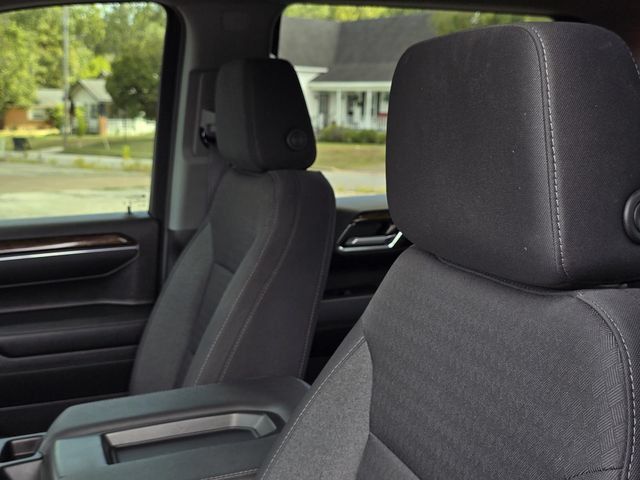 Used 2024 GMC Sierra 1500 Elevation w/ LPO, Elevation Black Package AWD/4WD image 26