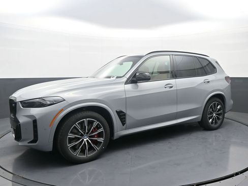 New 2026 BMW X5 M60i w/ Climate Comfort Package AWD/4WD image 5