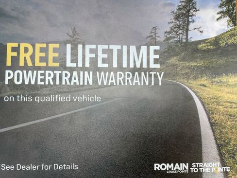 Used 2023 GMC Canyon Denali image 26