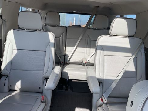 Used 2023 GMC Yukon XL Denali image 22