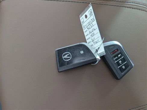 Used 2023 Acura MDX FWD w/ Technology Package image 31