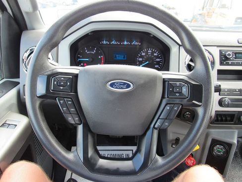 Used 2022 Ford F750 2WD Regular Cab Super Duty image 24