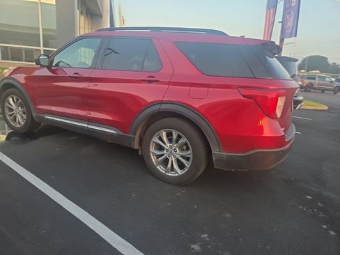 Used 2020 Ford Explorer XLT w/ Equipment Group 202A RWD image 5