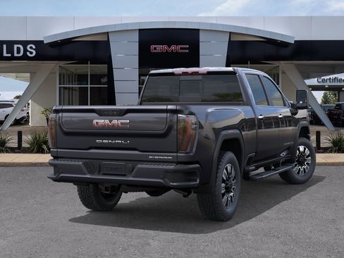 New 2026 GMC Sierra 2500 Denali w/ Max Trailering Package AWD/4WD image 4