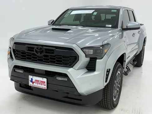 New 2026 Toyota Tacoma TRD Sport w/ TRD Sport Upgrade Package RWD image 4