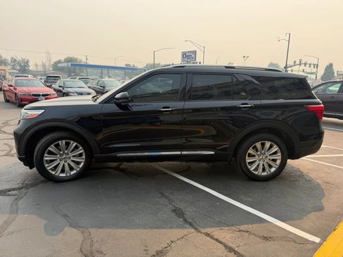 Used 2020 Ford Explorer Limited w/ Class III Trailer Tow Package AWD/4WD image 4