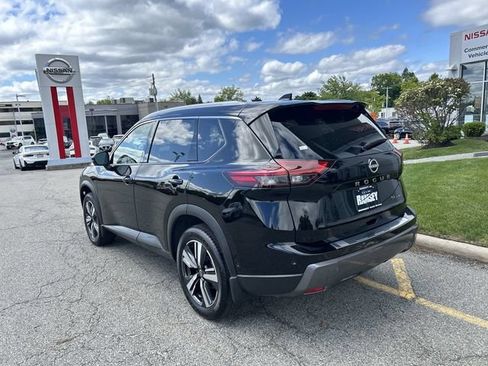 Certified 2025 Nissan Rogue SL AWD/4WD image 6