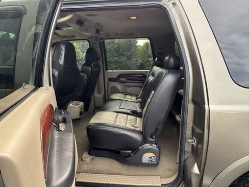 Used 2005 Ford Excursion Eddie Bauer AWD/4WD image 13