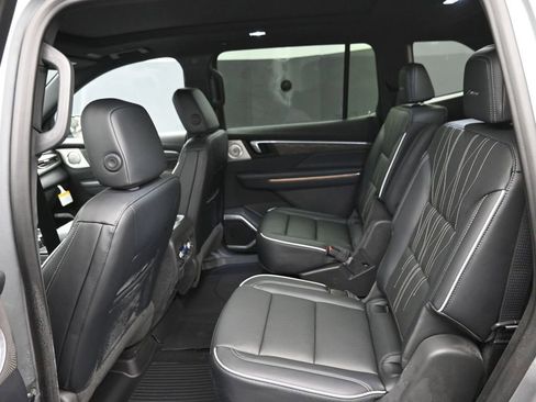 New 2026 Buick Enclave Avenir w/ Super Cruise Package image 13