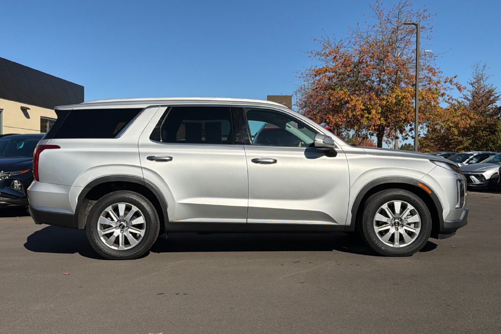 Used 2024 Hyundai Palisade SEL AWD/4WD image 3