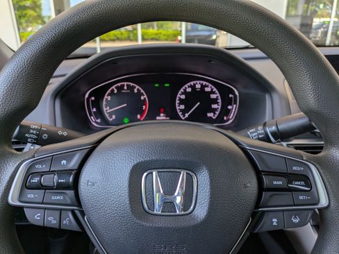 Used 2019 Honda Accord LX image 24