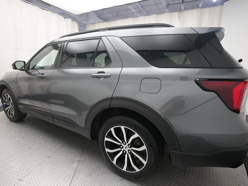 Used 2026 Ford Explorer ST-Line AWD/4WD image 33