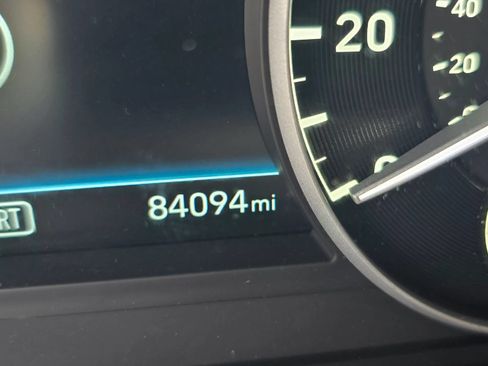 Used 2018 Genesis G90 5.0 Ultimate AWD/4WD image 16