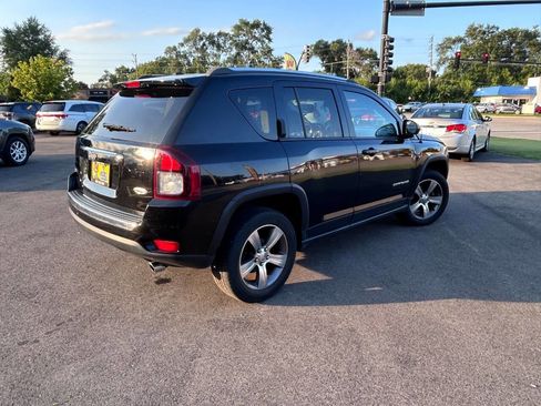 Used 2016 Jeep Compass High Altitude image 5