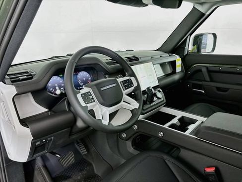 New 2026 Land Rover Defender 110 S AWD/4WD image 9