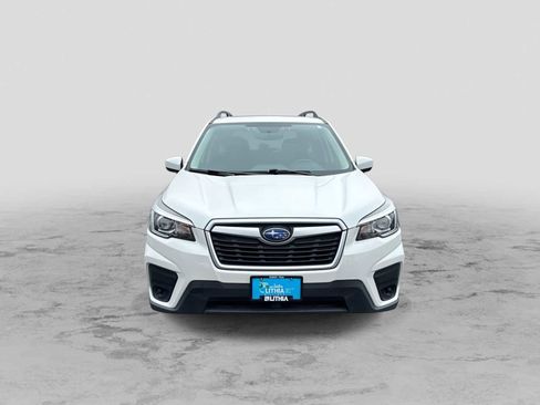 Used 2020 Subaru Forester Premium image 3