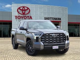 Used 2024 Toyota Tundra Platinum video 1