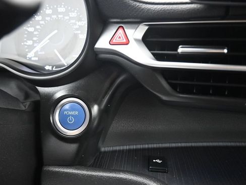 Used 2021 Toyota Sienna XSE FWD image 21