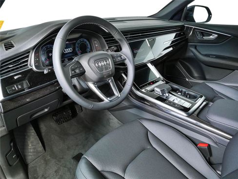 Used 2026 Audi Q8 Premium Plus w/ Premium Plus Package AWD/4WD image 5