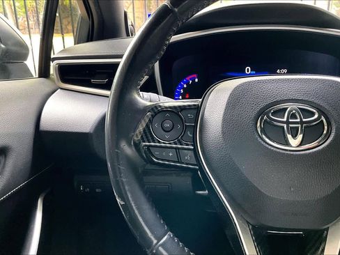 Used 2019 Toyota Corolla XSE FWD image 23