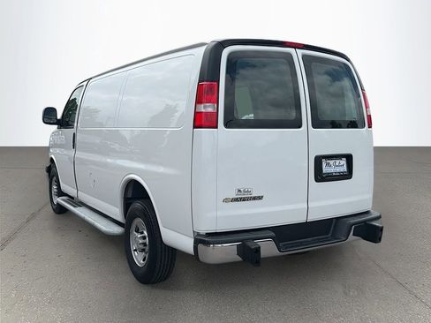 Used 2024 Chevrolet Express 2500 w/ Driver Convenience Package RWD image 6