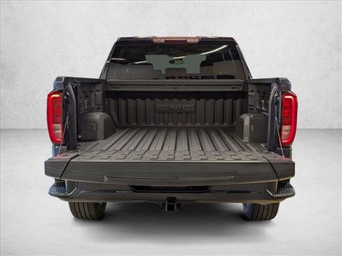 Used 2022 GMC Sierra 1500 Elevation w/ LPO, Elevation Black Package AWD/4WD image 7