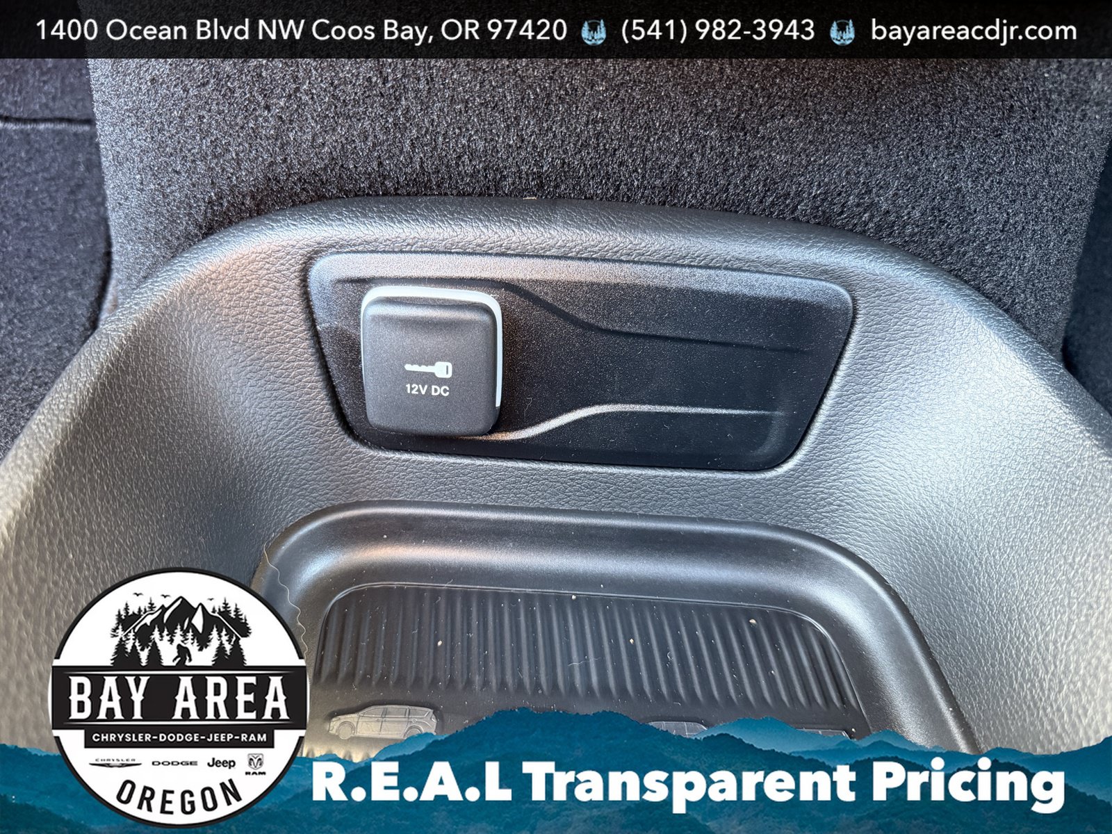 New 2026 Chrysler Pacifica Select w/ S Appearance Package FWD image 25