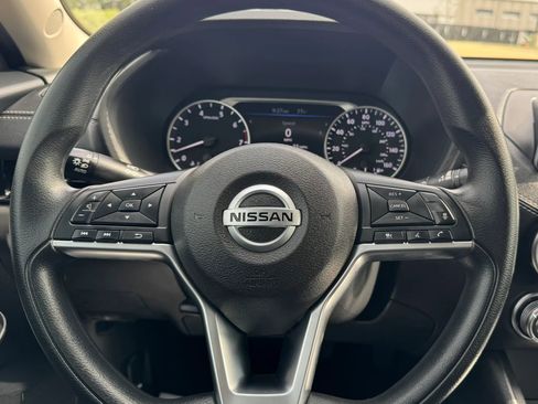 Used 2023 Nissan Sentra SV FWD image 43