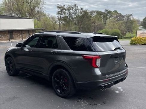 Used 2020 Ford Explorer ST w/ ST Street Pack image 10