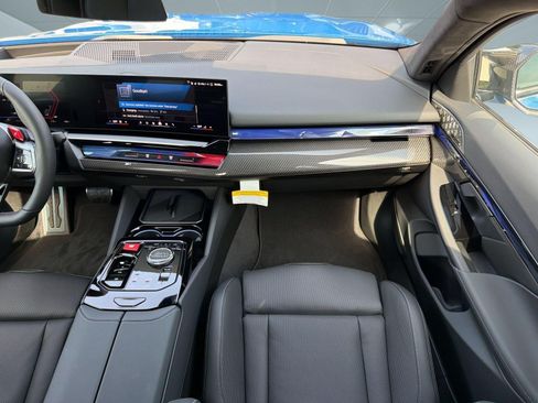 New 2027 BMW M5 w/ Carbon Package AWD/4WD image 28