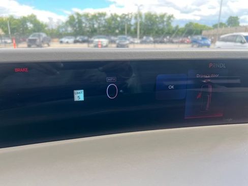 Certified 2024 Lincoln Nautilus Premier AWD/4WD image 20