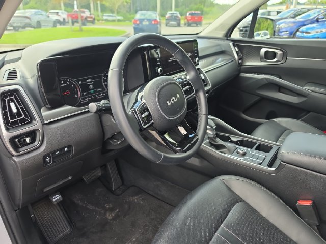 Certified 2023 Kia Sorento S FWD image 14