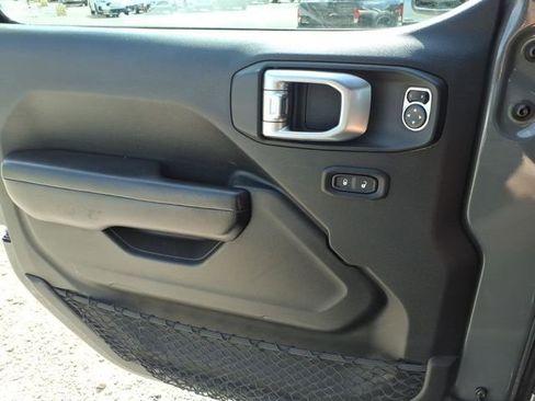 Used 2020 Jeep Wrangler Unlimited Sport S AWD/4WD image 19
