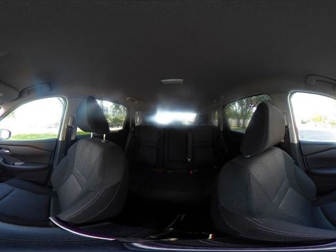 Used 2025 Nissan Rogue SV FWD image 37