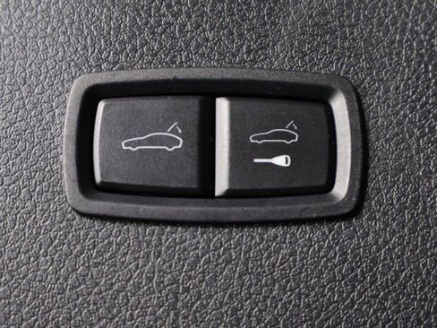 Used 2023 Porsche Macan S AWD/4WD image 20
