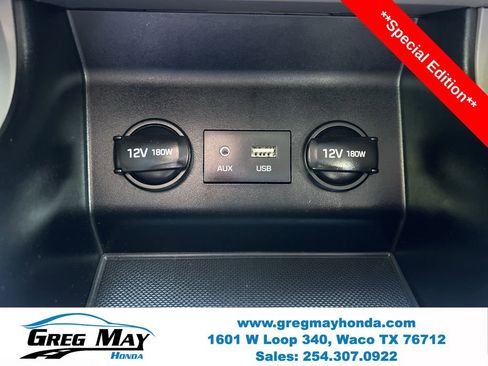 Used 2019 Hyundai Elantra SE image 25